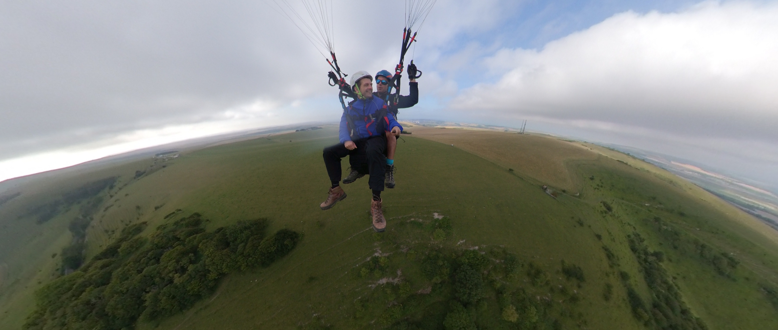 Flying high with Mile High Paragliding during a tandem gift experience