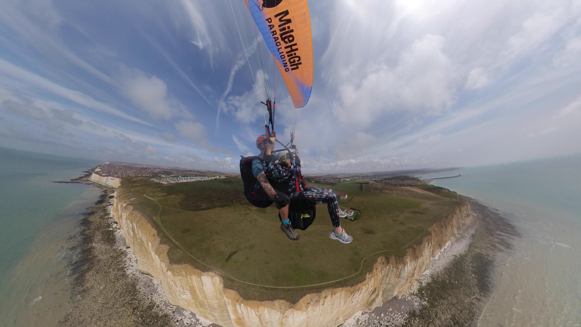 Tandem paragliding gift experience in Sussex Mile High Paragliding