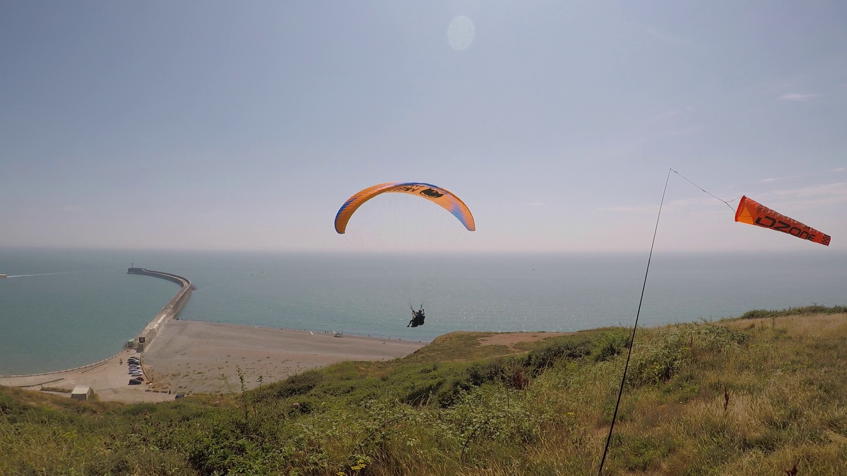Flying high with Mile High Paragliding during a tandem gift experience