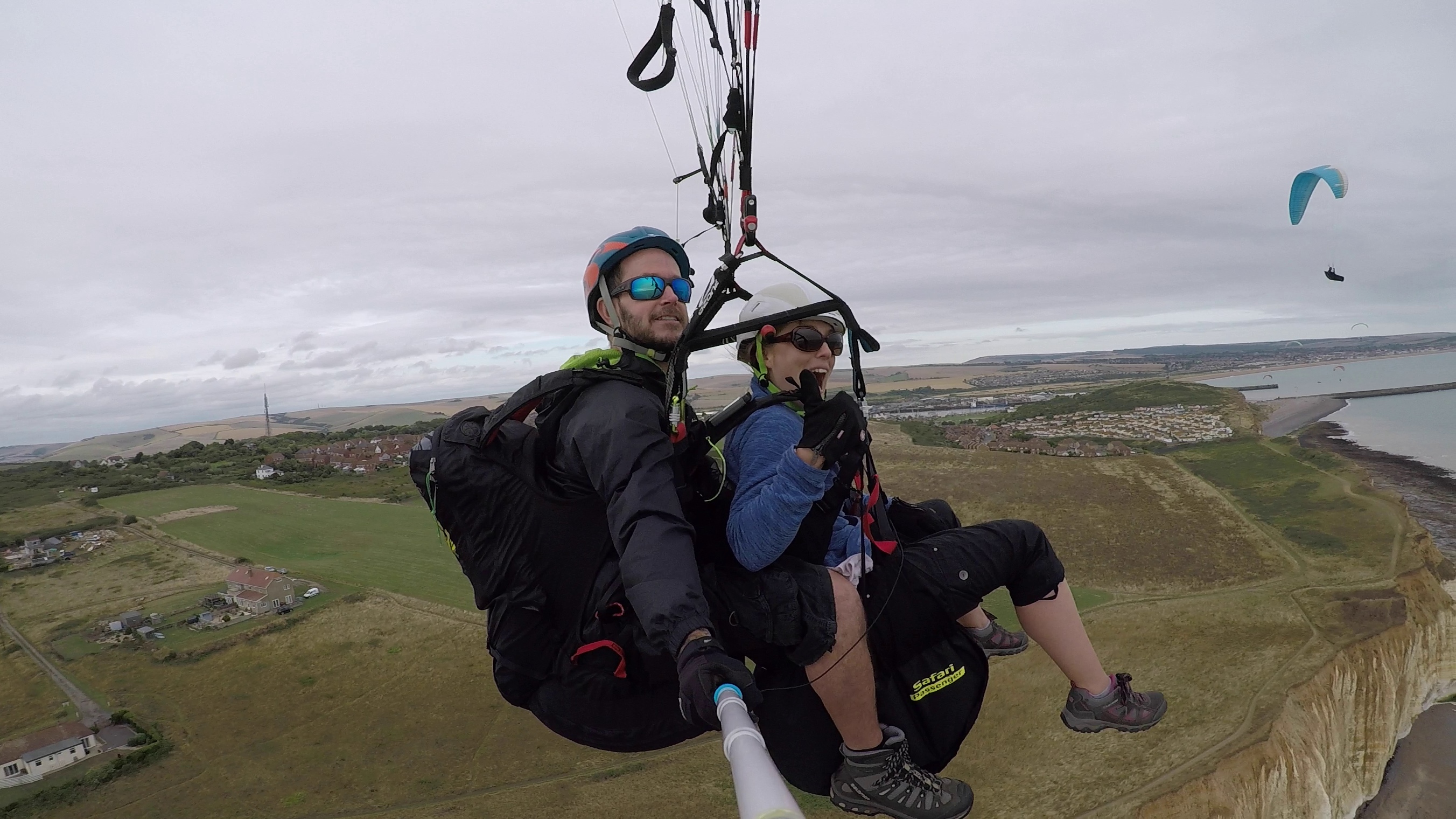 Flying back to Newhaven from Brighton on the Sussex coast with Mile High Paragliding
