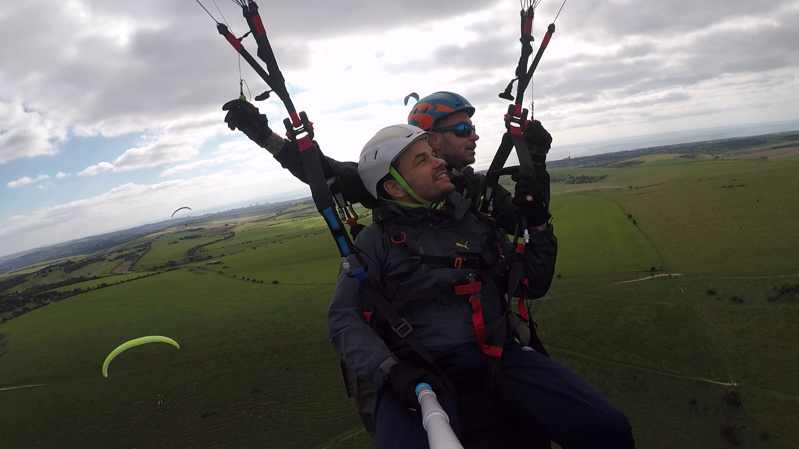 Visit Brighton from London and come fly with us at Mile High Paragliding. Book the gift experience online