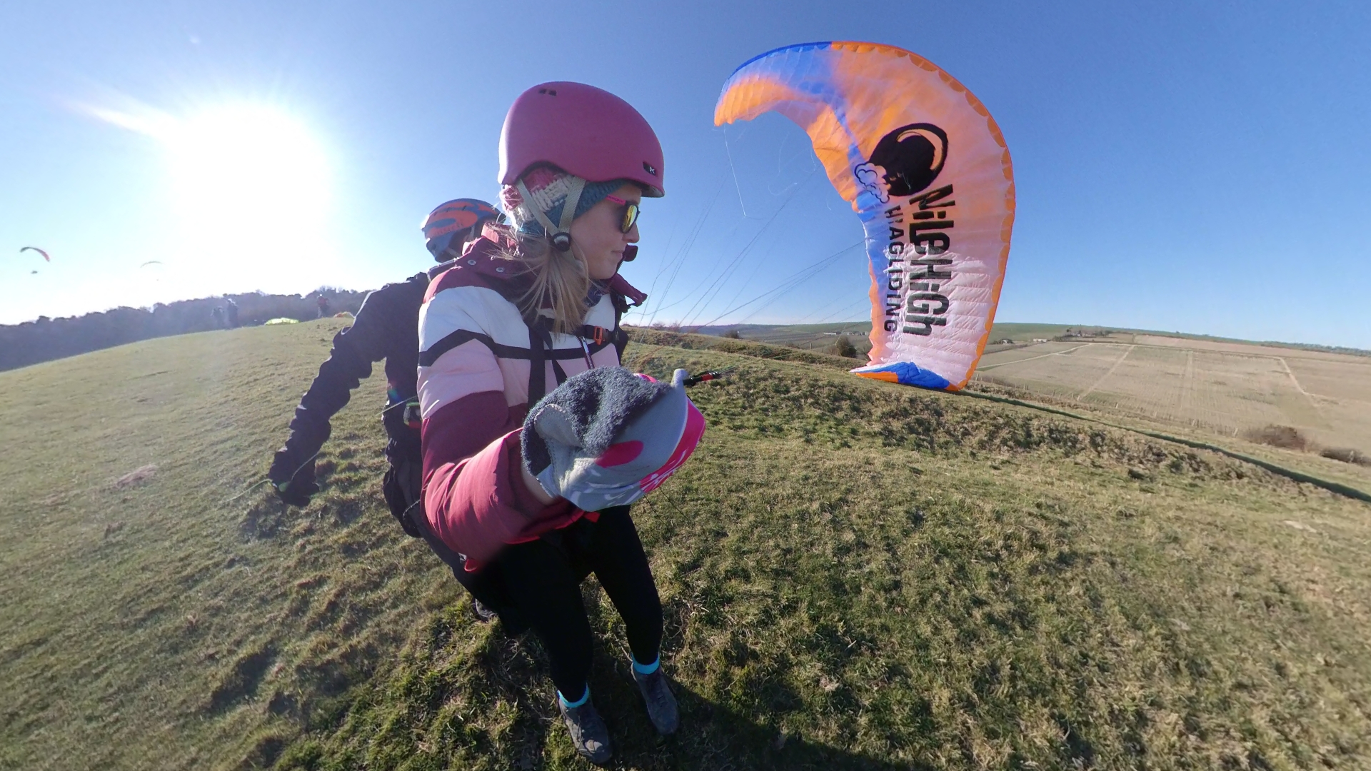 Things to do in the south of England - Fly with Mile High Paragliding