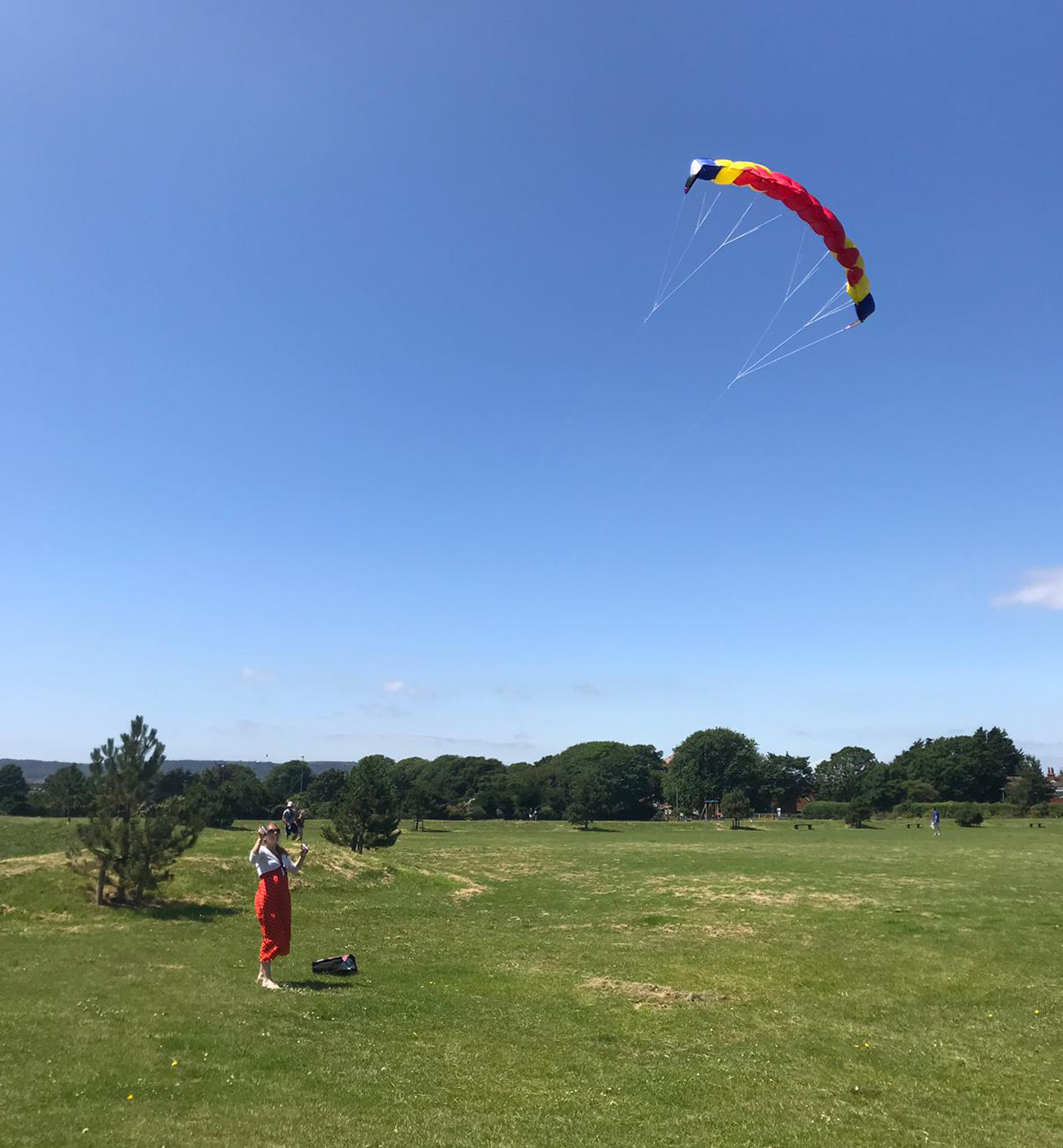 Paragliding practise in princes park